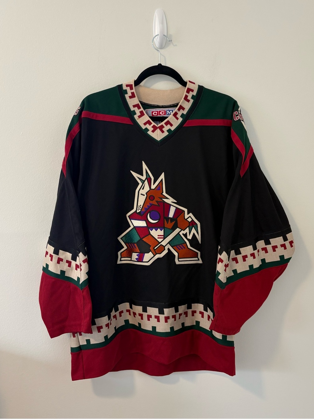 Vintage Arizona Coyotes Jersey NHL